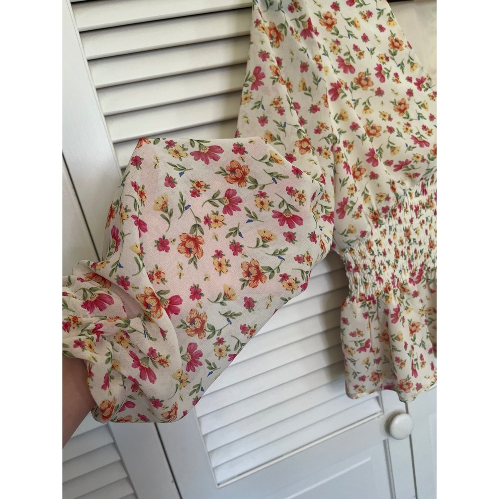 Lost + Wander Floral Smocked Cottagecore Coquette Girlhood Top - Picture 4 of 10